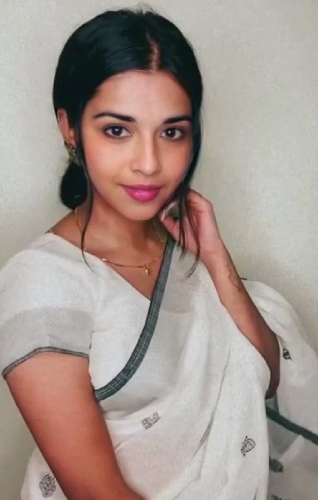 Sunaina  Roy
